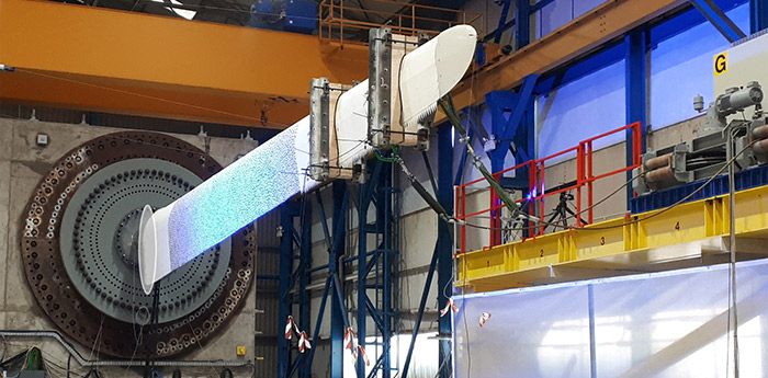Wind turbine blade in lightweight manufacturing centre 